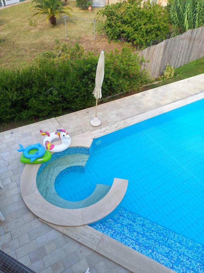 Villa Ester 卡麦奥雷 外观 照片