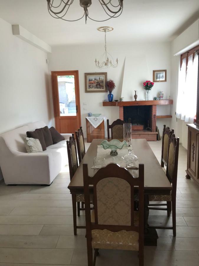 Villa Ester 卡麦奥雷 外观 照片